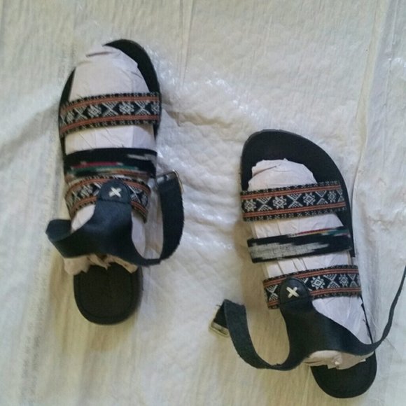 FREE PEOPLE Aztec ETHNIC TAPESTRY WOMEN SANDALS - Picture 4 of 8